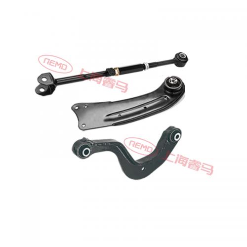 后拉桿、后拉臂